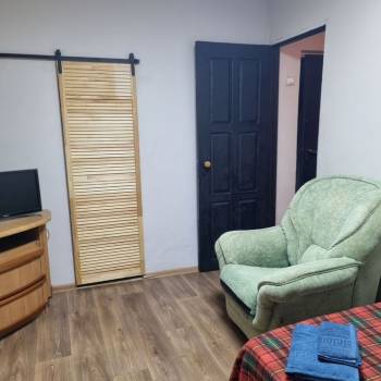 Продается Многокомнатная квартира, 77 м²