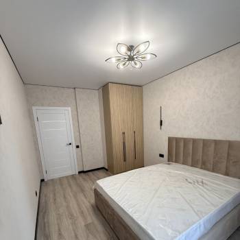 Сдается 1-комнатная квартира, 53 м²