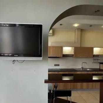 Продается 1-комнатная квартира, 47 м²