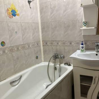 Сдается Многокомнатная квартира, 49 м²
