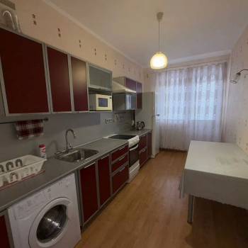 Продается 1-комнатная квартира, 47,5 м²