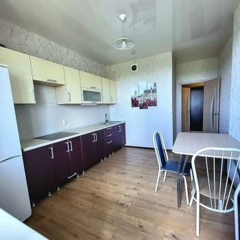 Продается 1-комнатная квартира, 42,9 м²