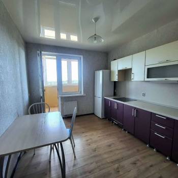 Продается 1-комнатная квартира, 42,9 м²
