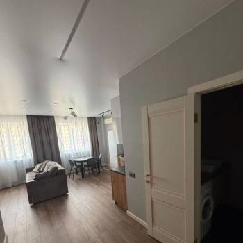 Сдается 1-комнатная квартира, 42,7 м²