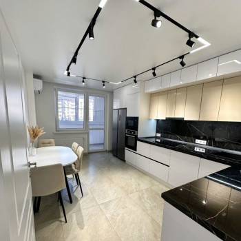Сдается 2-х комнатная квартира, 62 м²