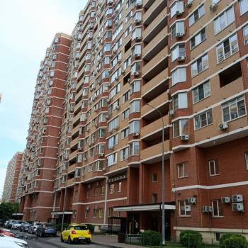 Продается 1-комнатная квартира, 41,6 м²