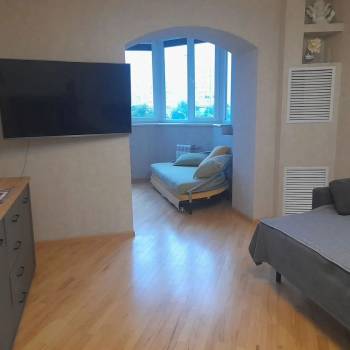 Сдается 1-комнатная квартира, 51,9 м²