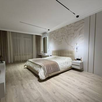 Продается Многокомнатная квартира, 156 м²