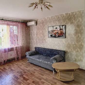 Сдается 1-комнатная квартира, 38 м²