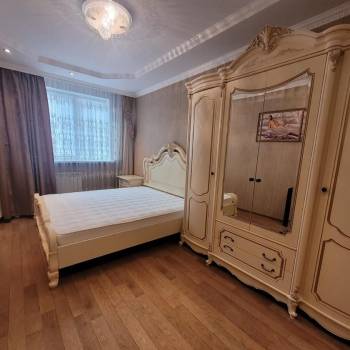 Сдается Многокомнатная квартира, 115 м²