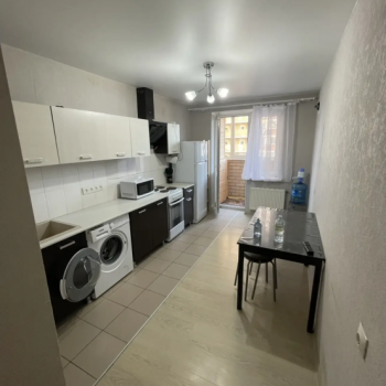 Сдается 1-комнатная квартира, 43 м²