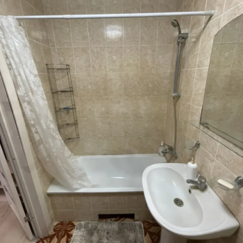 Сдается 1-комнатная квартира, 43 м²