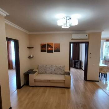 Сдается 2-х комнатная квартира, 65 м²