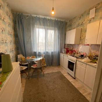 Продается Многокомнатная квартира, 87,1 м²