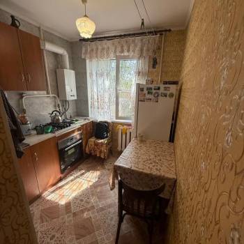 Продается Многокомнатная квартира, 60,5 м²