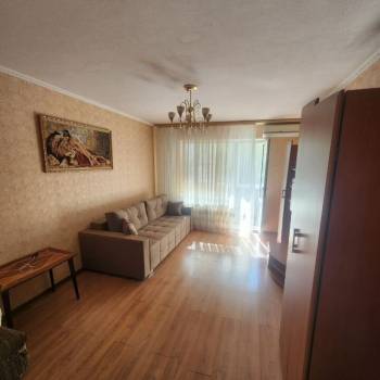 Продается Многокомнатная квартира, 81 м²