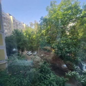 Продается Многокомнатная квартира, 81 м²