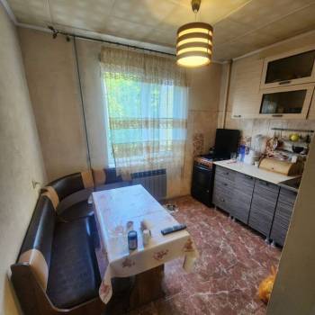 Продается Многокомнатная квартира, 81 м²