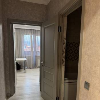 Продается 1-комнатная квартира, 41 м²