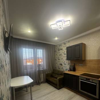 Продается 1-комнатная квартира, 41 м²