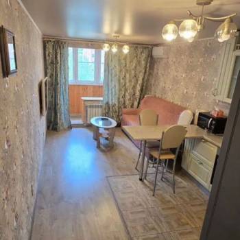 Сдается 1-комнатная квартира, 50 м²
