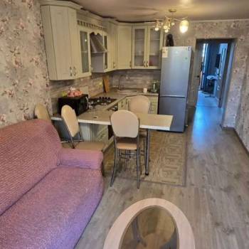 Сдается 1-комнатная квартира, 50 м²