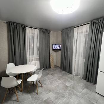 Сдается 1-комнатная квартира, 38 м²