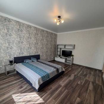Сдается 1-комнатная квартира, 43 м²