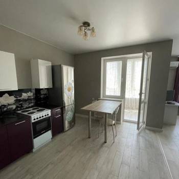Продается 1-комнатная квартира, 44 м²