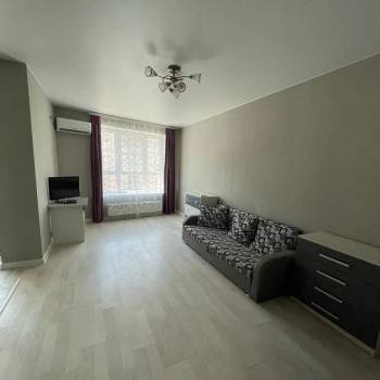 Продается 1-комнатная квартира, 44 м²