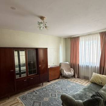 Сдается 1-комнатная квартира, 37 м²