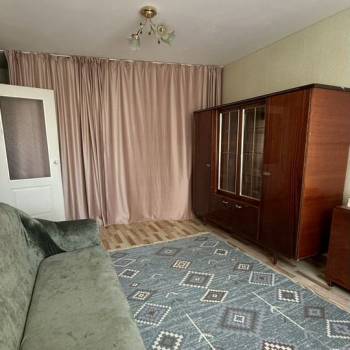 Сдается 1-комнатная квартира, 37 м²