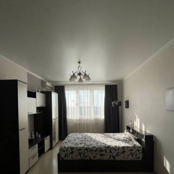 Сдается 1-комнатная квартира, 42 м²