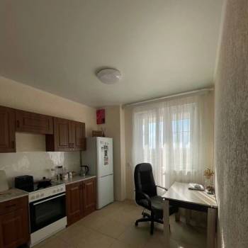 Сдается 1-комнатная квартира, 42 м²