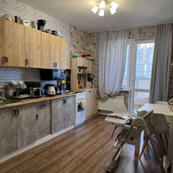 Сдается Многокомнатная квартира, 97 м²