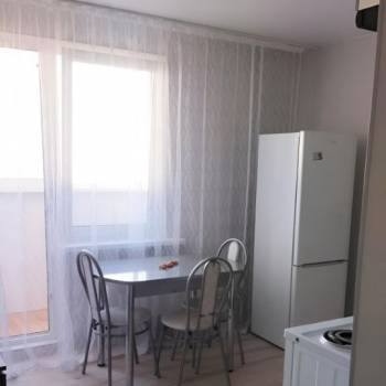 Сдается 1-комнатная квартира, 37,4 м²
