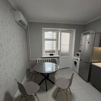 Сдается 1-комнатная квартира, 41 м²