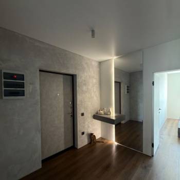 Сдается 2-х комнатная квартира, 65 м²