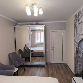 Продается 1-комнатная квартира, 38 м²