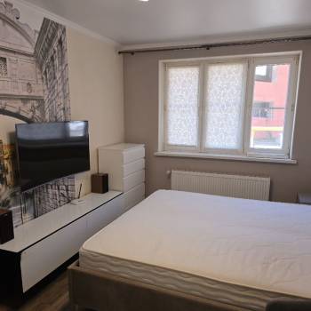 Продается 1-комнатная квартира, 38 м²
