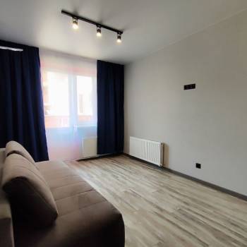 Продается 1-комнатная квартира, 50 м²