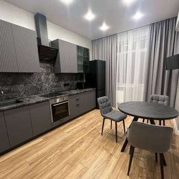 Сдается 1-комнатная квартира, 46 м²