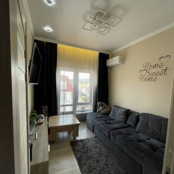 Продается 1-комнатная квартира, 47 м²