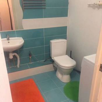 Продается 1-комнатная квартира, 37 м²