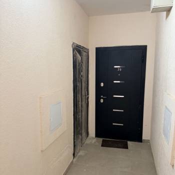 Продается 1-комнатная квартира, 38 м²