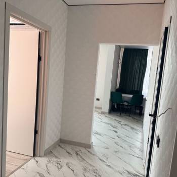Сдается 1-комнатная квартира, 60 м²
