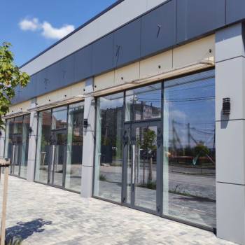 Сдается Торговое помещение, 405 м²