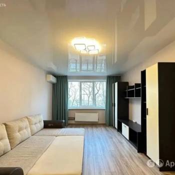 Продается 1-комнатная квартира, 37,4 м²