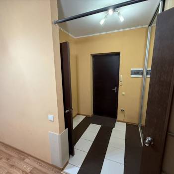 Сдается 2-х комнатная квартира, 65 м²