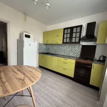 Сдается 1-комнатная квартира, 39 м²